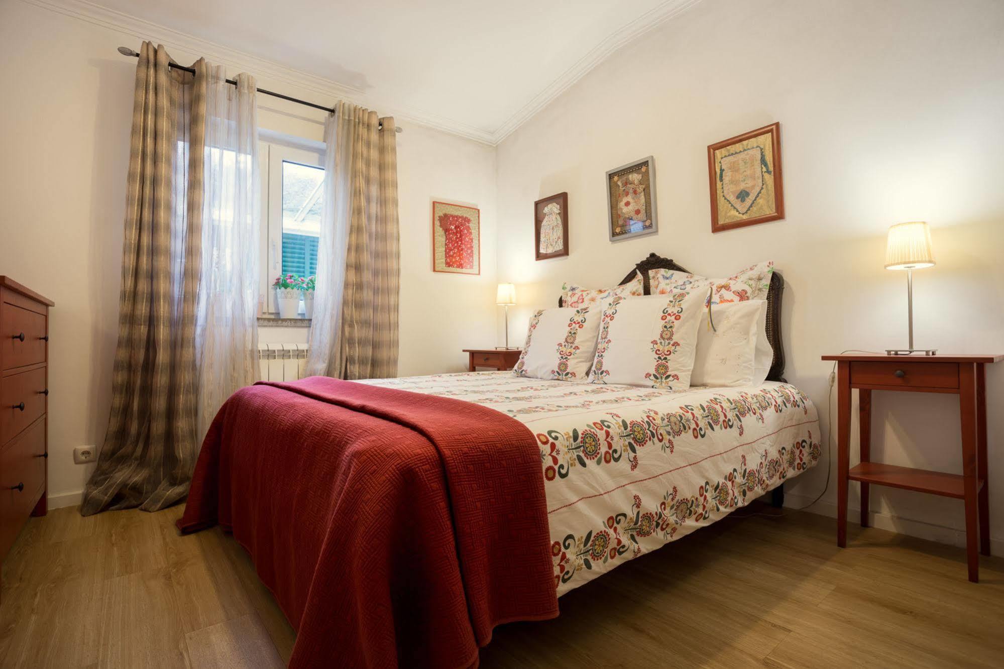 Petunia - Guest House Cascais Buitenkant foto